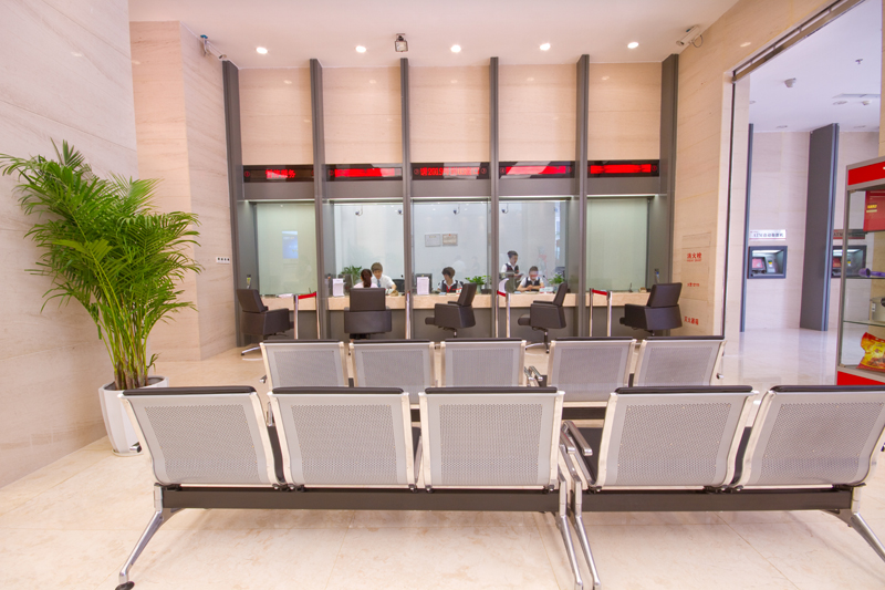 華夏銀行長沙分行營業辦公樓一樓等候區